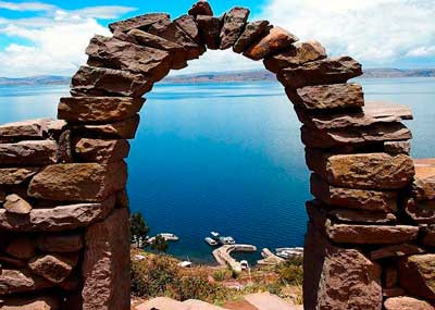 Tour a Las Islas Flotantes de Los Uros y La Isla De Taquile